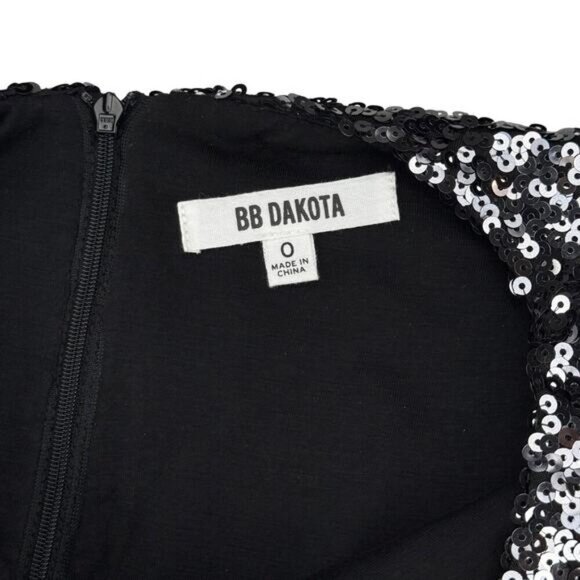 BB DAKOTA Callan Full Sequin Romper Sz 0 - Picture 4 of 6